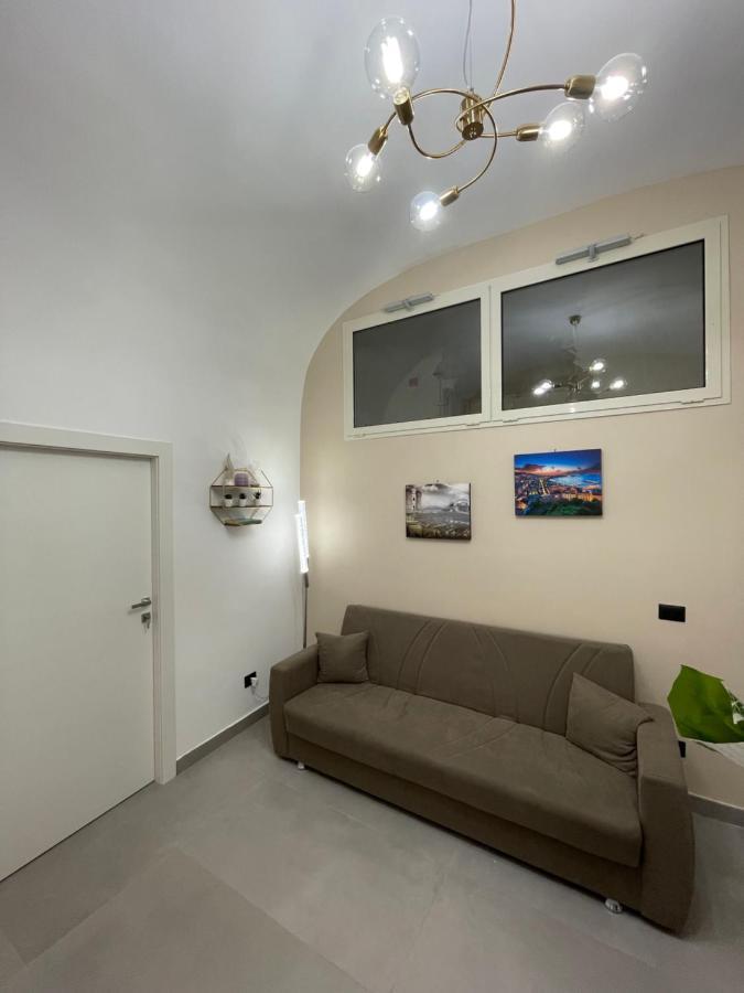 Casa Vacanza Carme เนเปิลส์ ภายนอก รูปภาพ