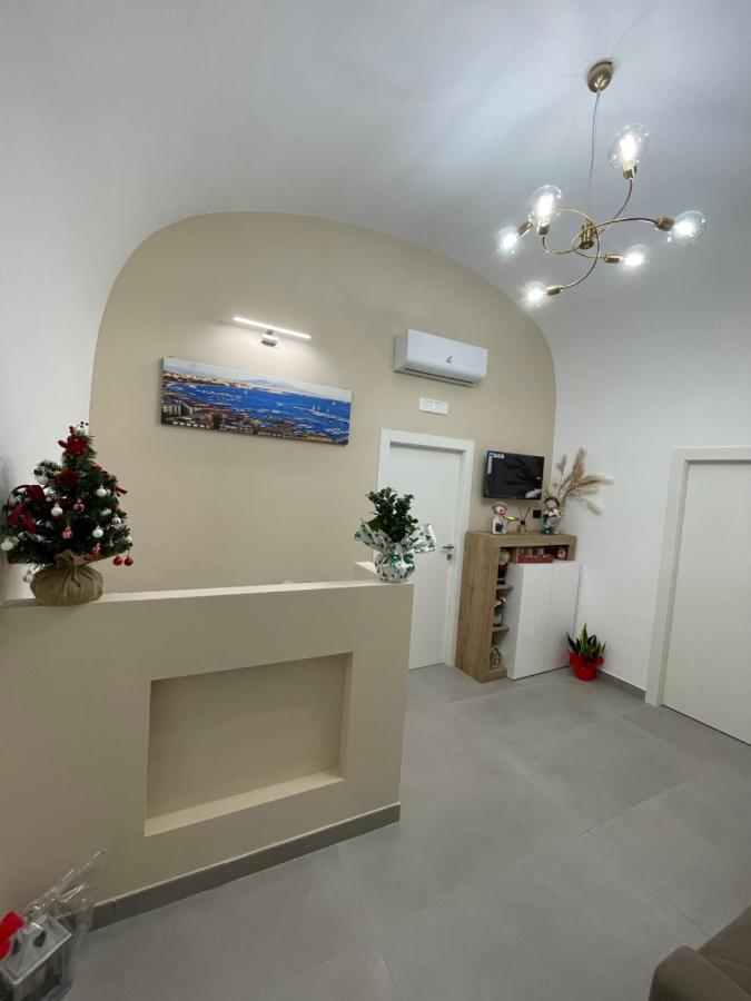 Casa Vacanza Carme เนเปิลส์ ภายนอก รูปภาพ