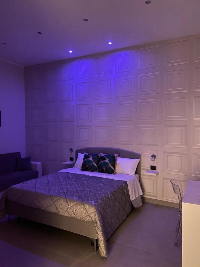 Casa Vacanza Carme เนเปิลส์ ภายนอก รูปภาพ