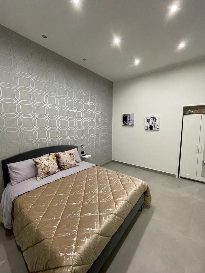 Casa Vacanza Carme เนเปิลส์ ภายนอก รูปภาพ