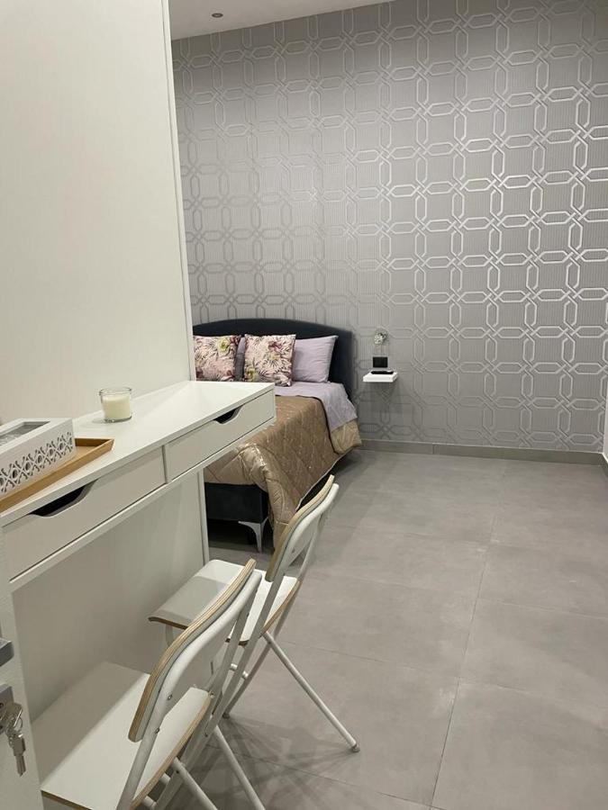 Casa Vacanza Carme เนเปิลส์ ภายนอก รูปภาพ
